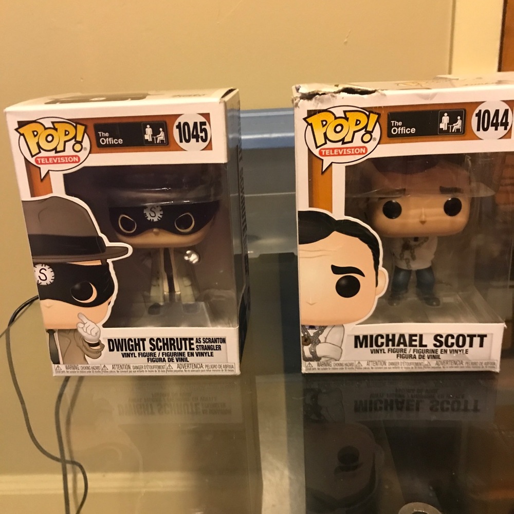Funko pop THE OFFICE 2 lot bundle